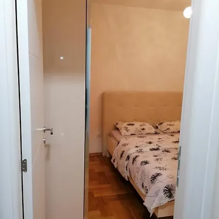 Venecija Apartment