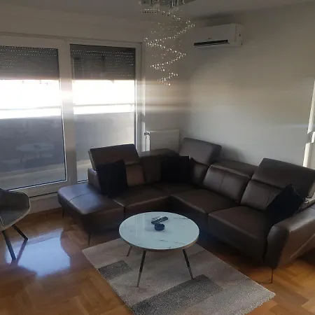 Venecija Apartment