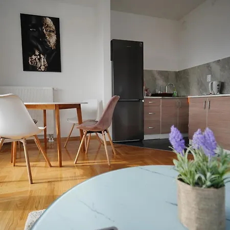 Venecija Apartment